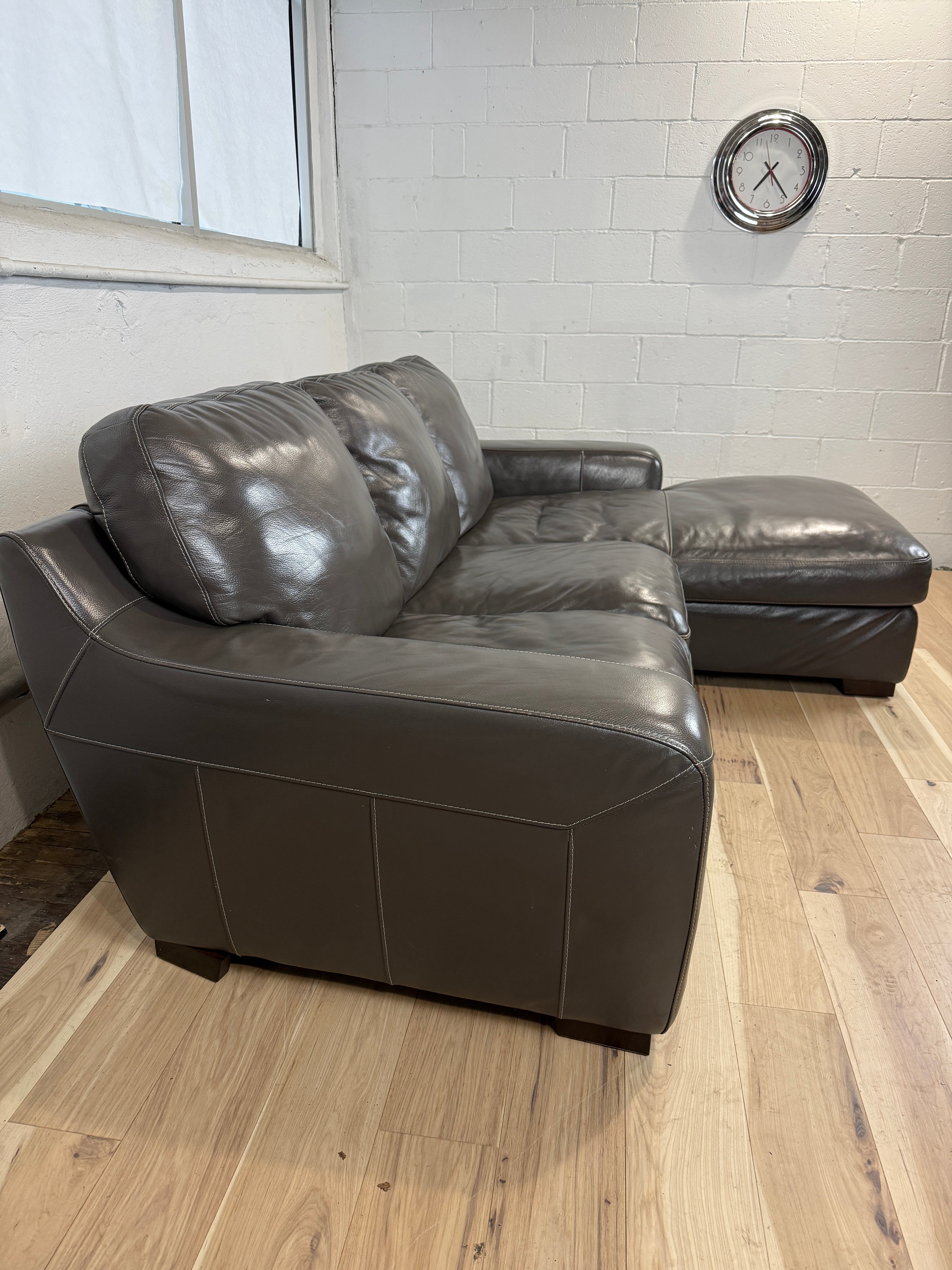 Modern Gray Leather Sectional Sofa w/ Chaise