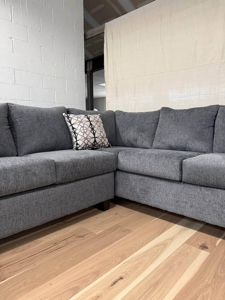 Gray 2-Piece Sectional Couch