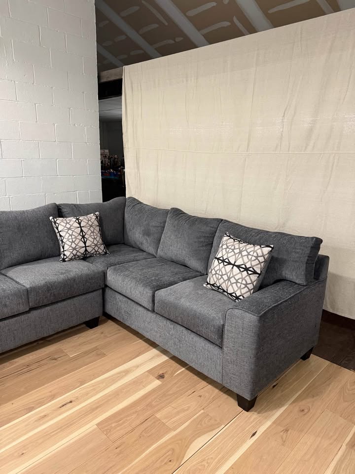 Gray 2-Piece Sectional Couch