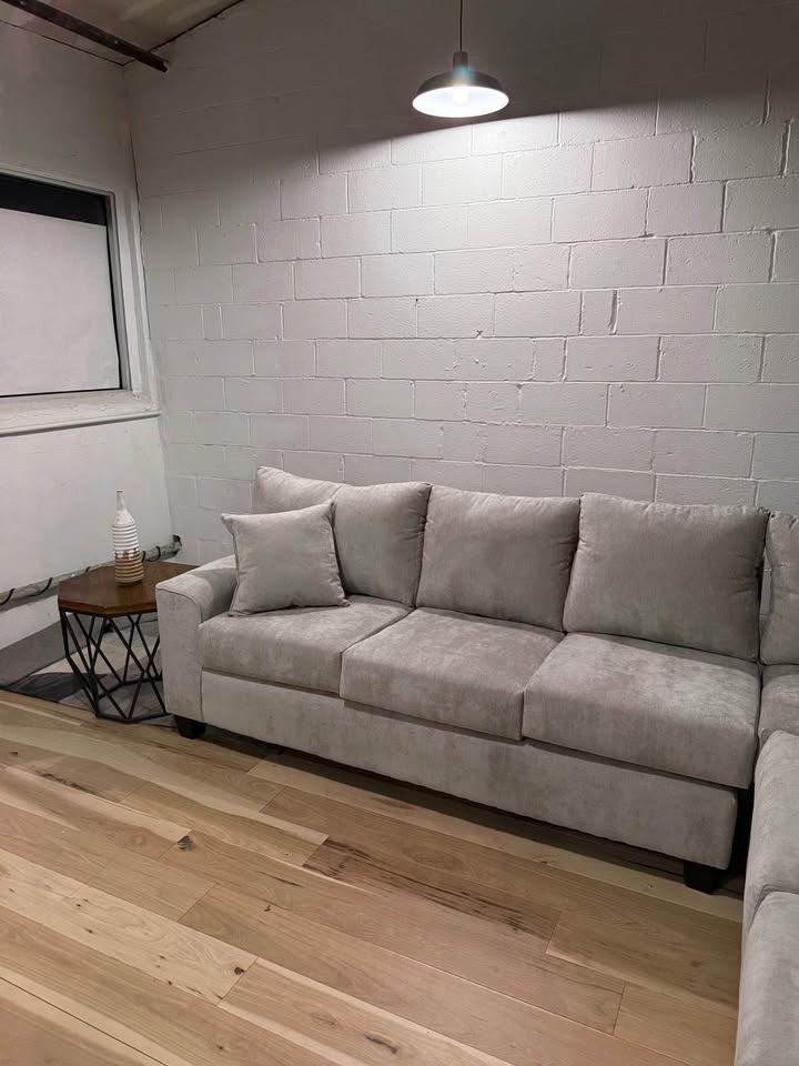 Gray 2-Piece Sectional Couch