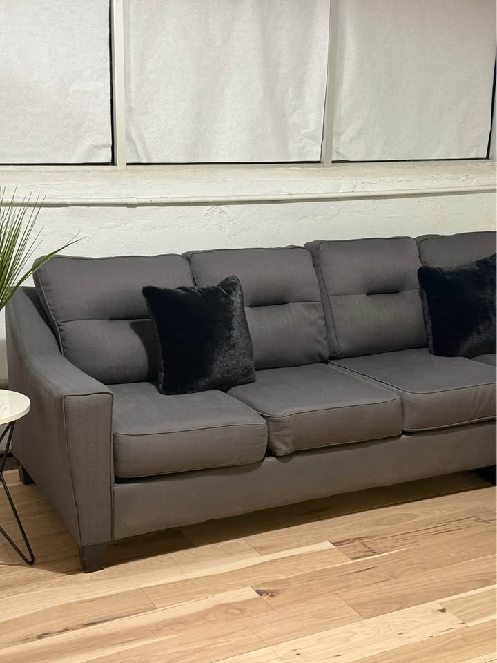 Ashley Furniture 2-Piece Gray Sectional