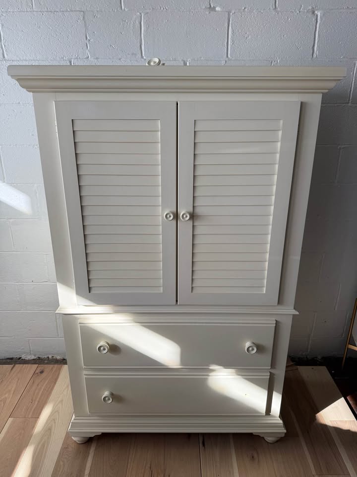Broyhill Armoire / Wardrobe Cabinet – Solid & Clean