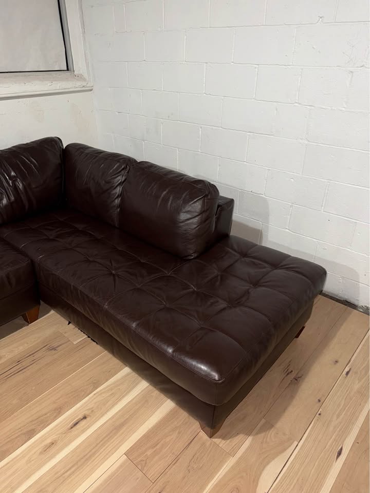 Brown 2-Piece Leather Sectional