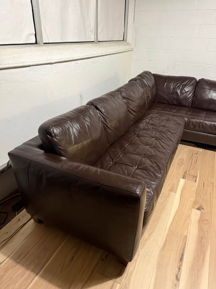 Brown 2-Piece Leather Sectional