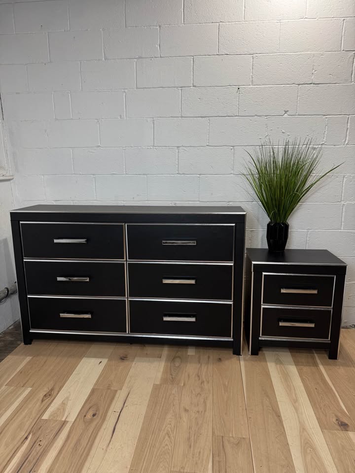Ashley’s Furniture Dresser & Nighstand