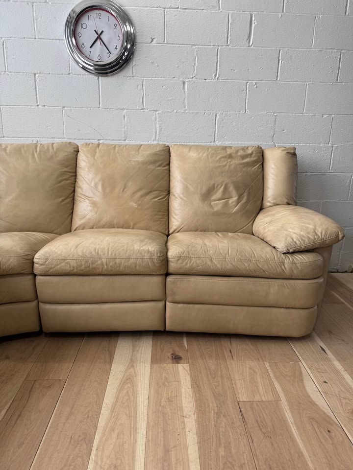Natuzzi Cream Sectional Sofa with Recliners