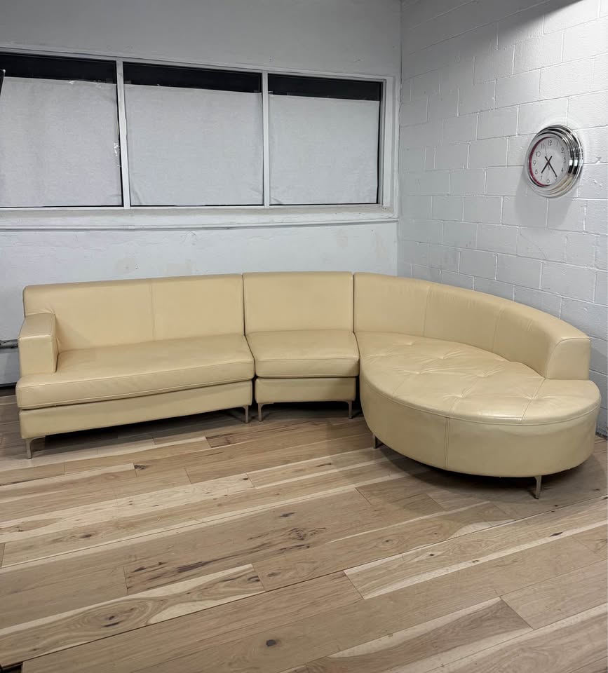 Benicarlo Italian Leather 3-Piece Sectional Sofa