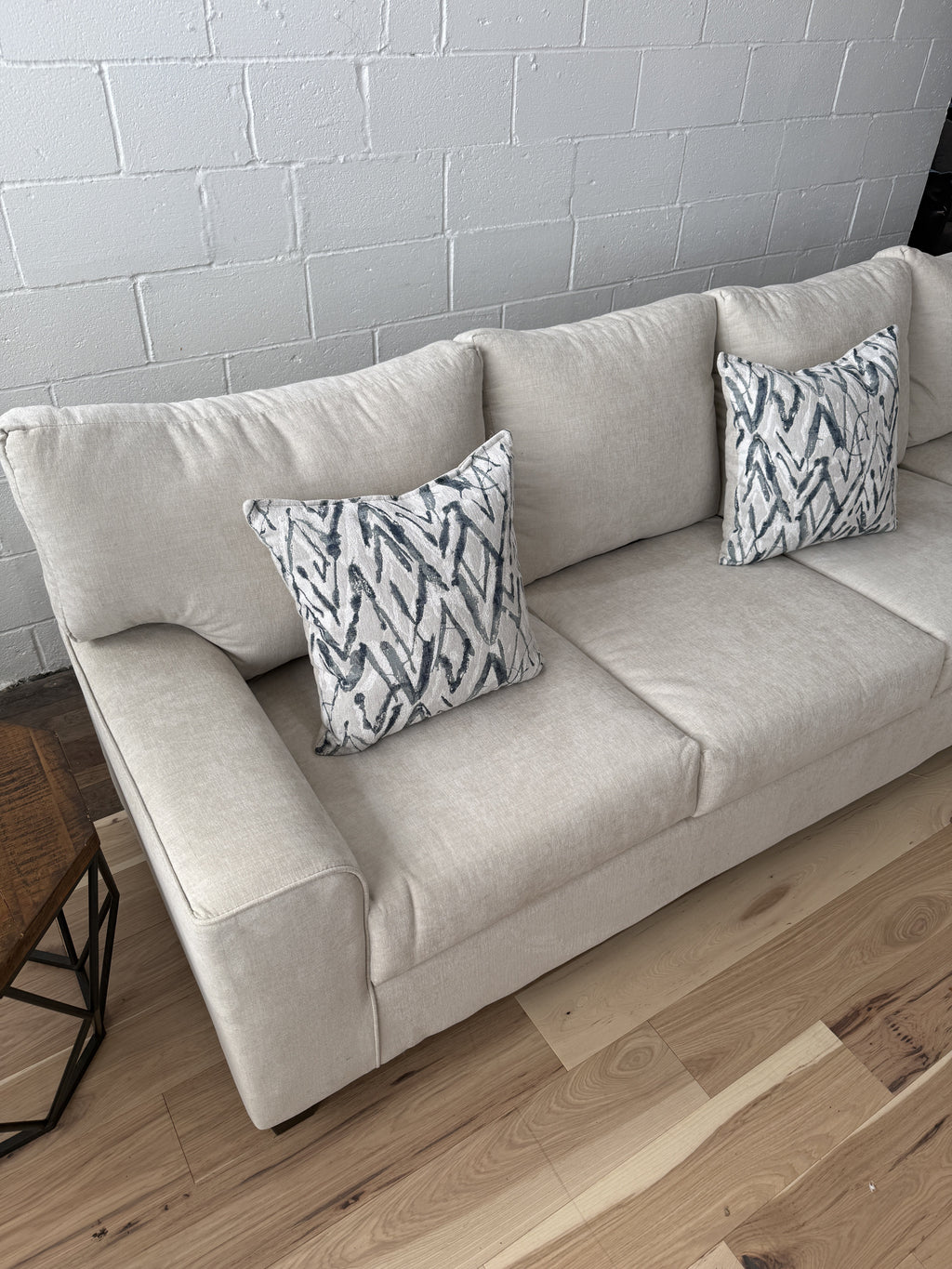 Light Gray 2-Piece Sectional Couch