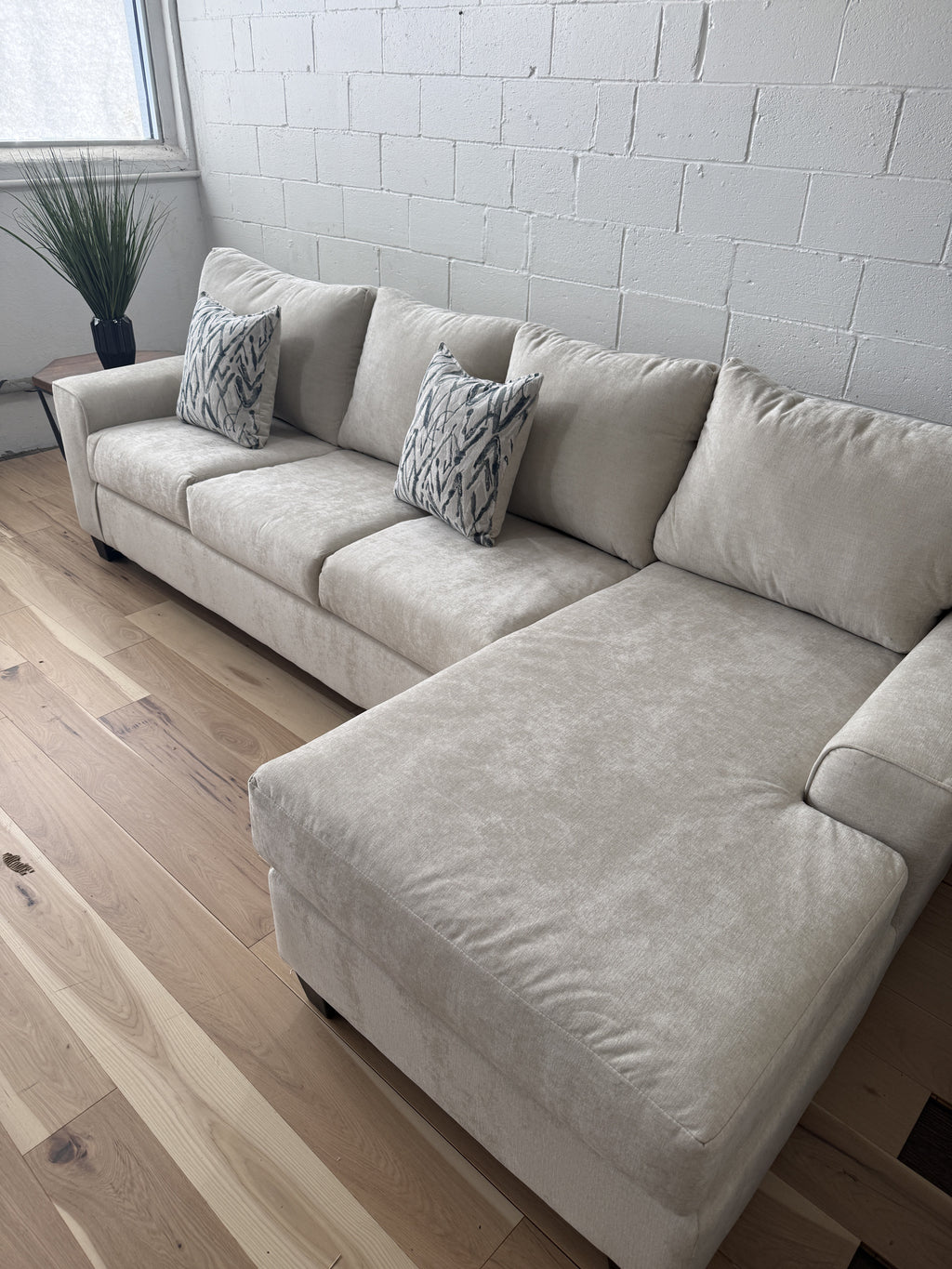 Light Gray 2-Piece Sectional Couch