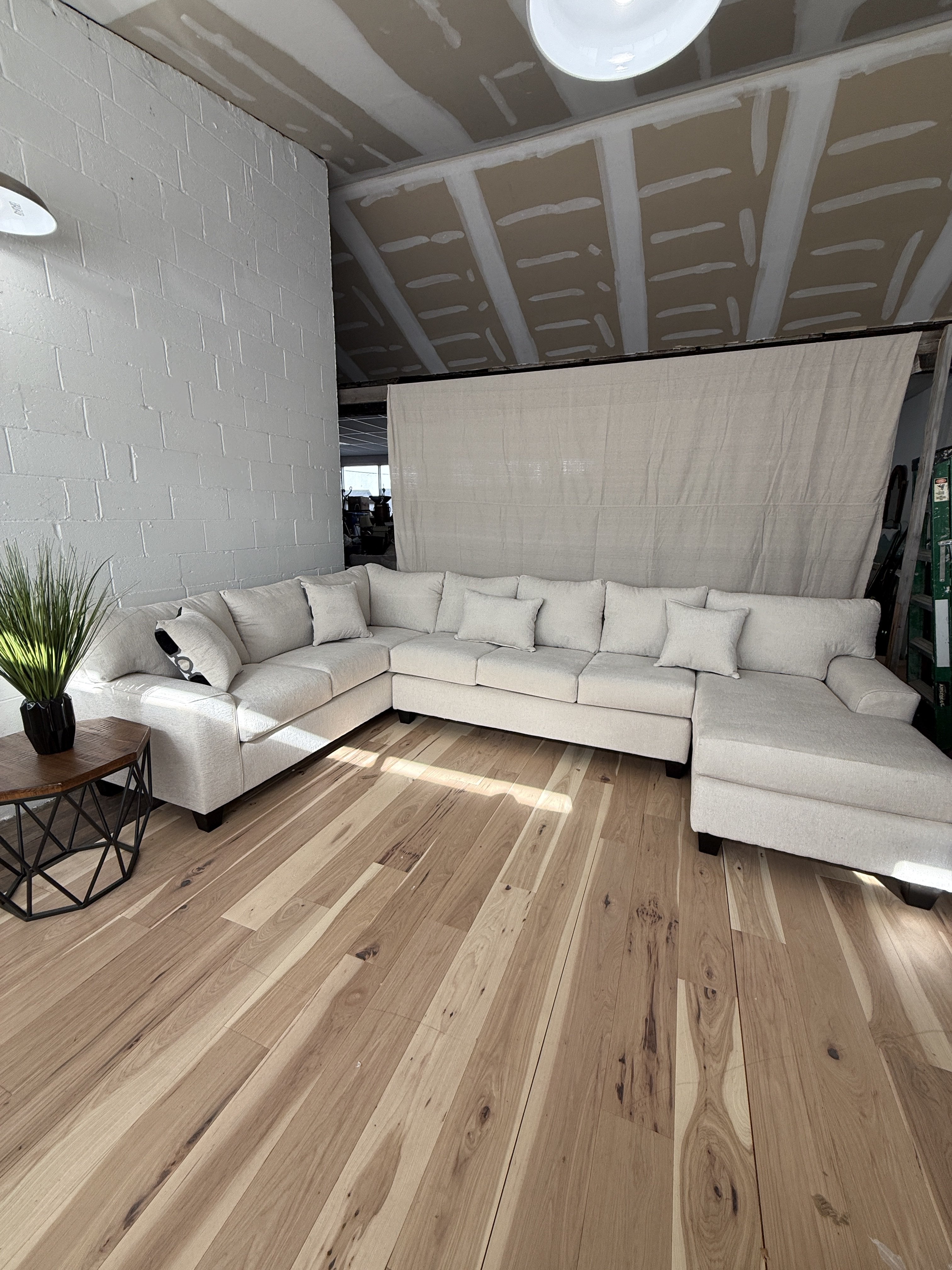 Light Cream 3-Piece Sectional