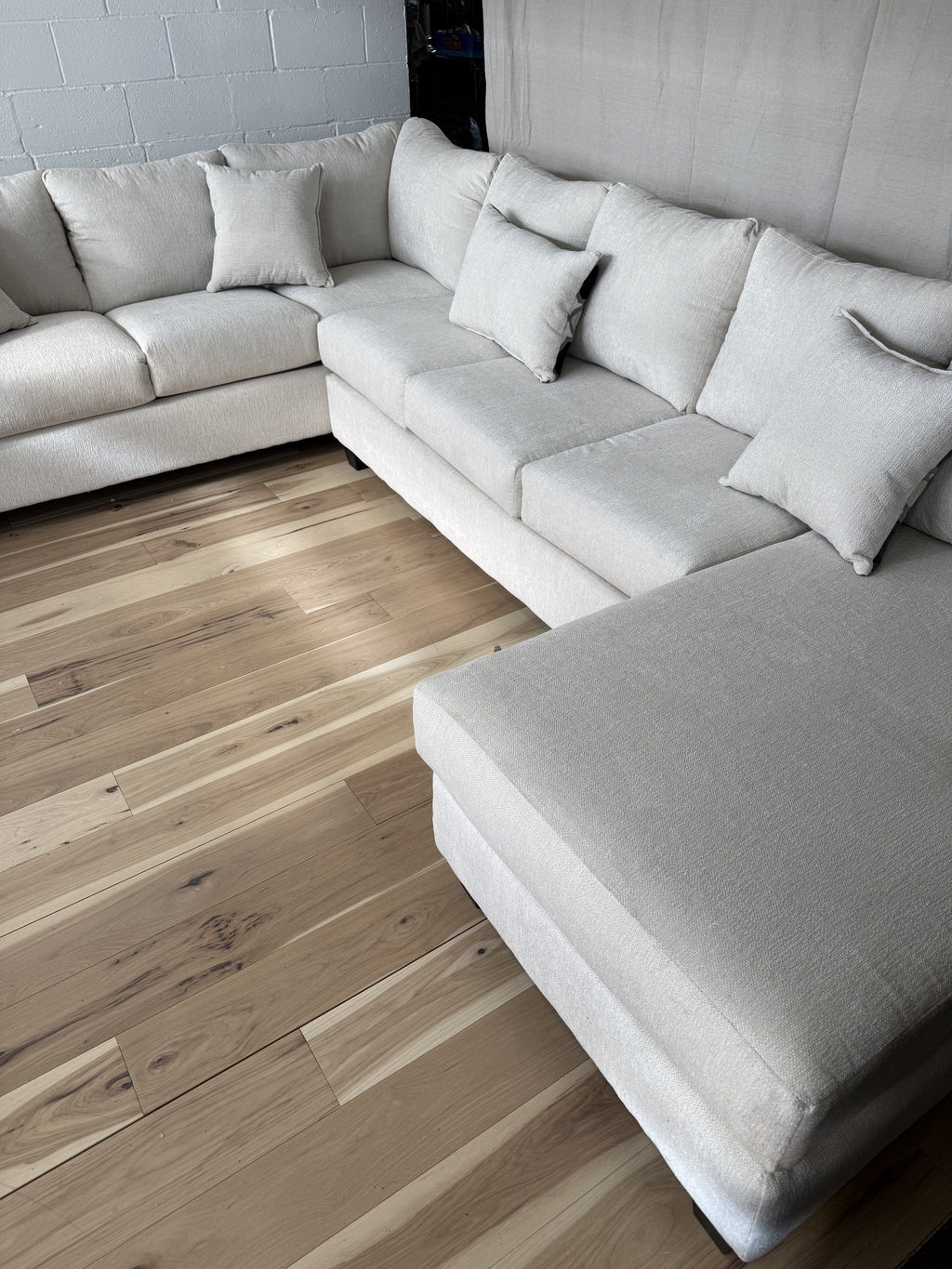 Light Cream 3-Piece Sectional